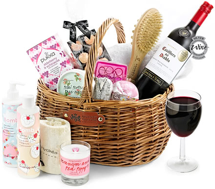 Luxury Pampering Set Gift Basket With Red Wine